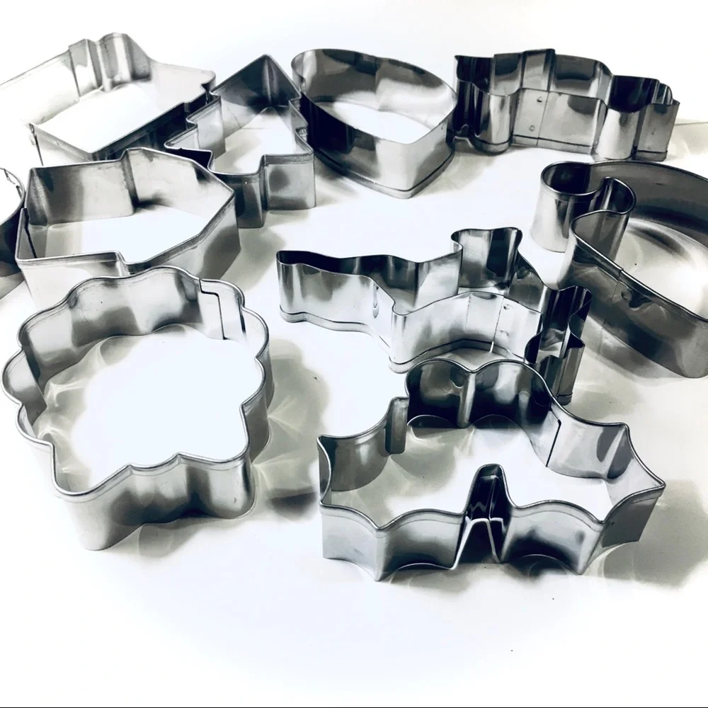 CORE KITCHEN 10 PIECE MINI COOKIE CUTTER SET NEW❤️ - Picture 3 of 4